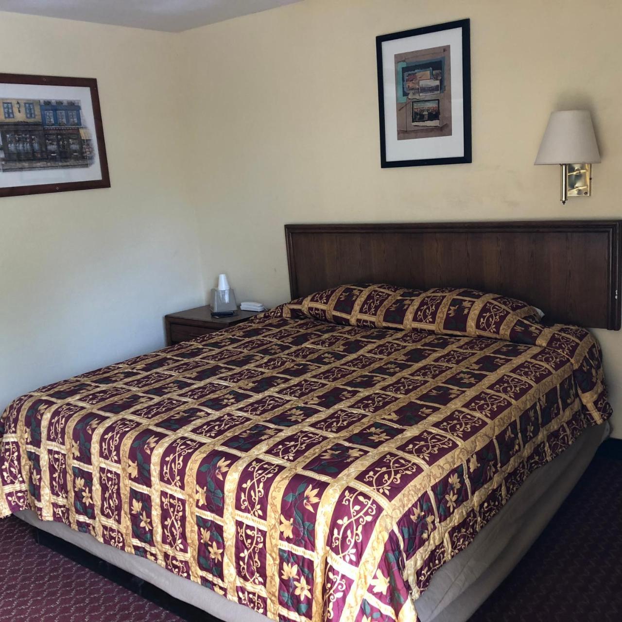 Country Host Inn 特克萨卡纳 外观 照片